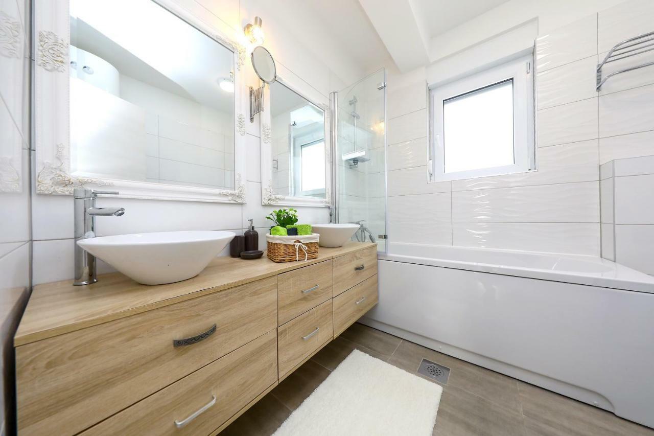 Apartament Bellavista *